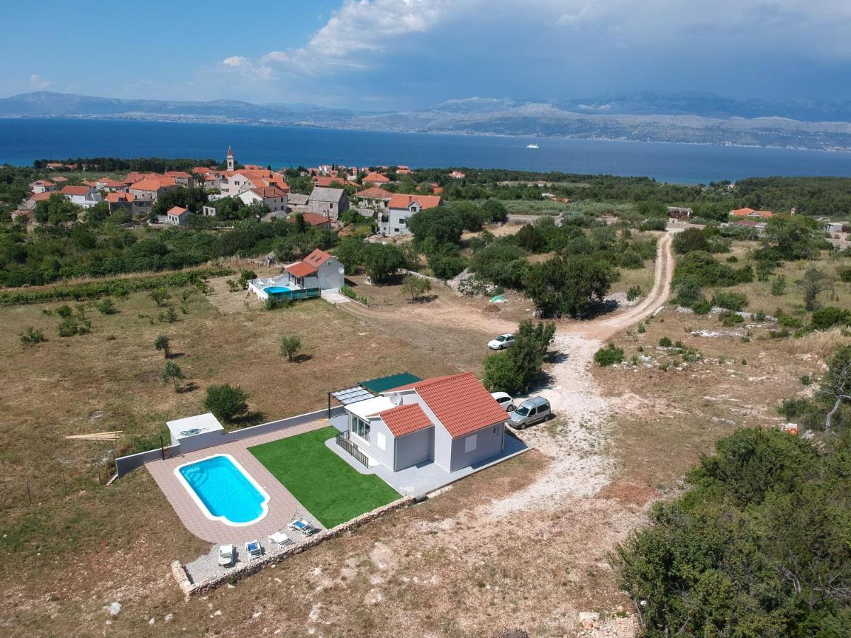 Nane Garden House With Heated Pool Villa Mirce Kültér fotó