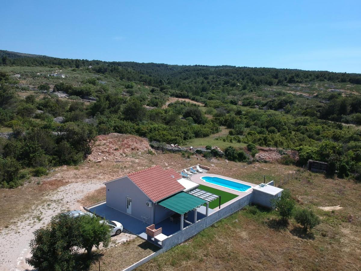 Nane Garden House With Heated Pool Villa Mirce Kültér fotó